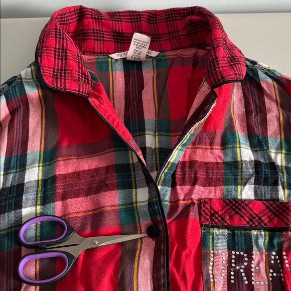 Victoria’s Secret Flannel Plaid One Piece PJ Shorts Romper Medium - Picture 9 of 9